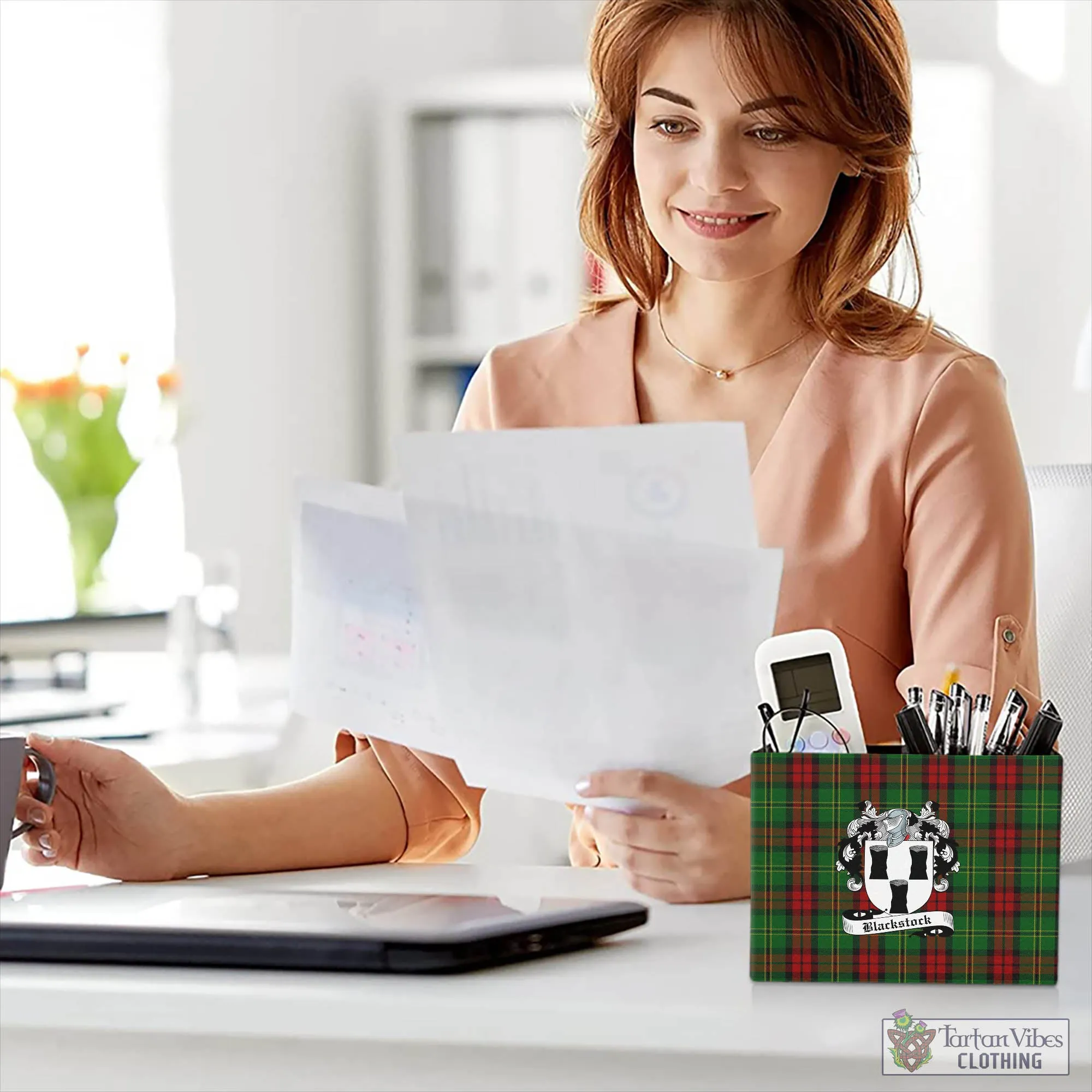 Blackstock Hunting Tartan Pen Holder with Family Crest