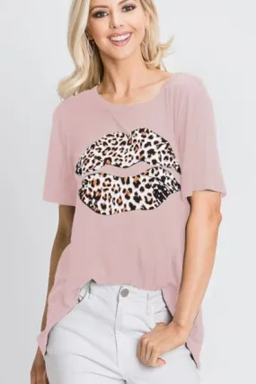 Heimish Full Size Leopard Lip Round Neck Short Sleeve T-Shirt Plus Size