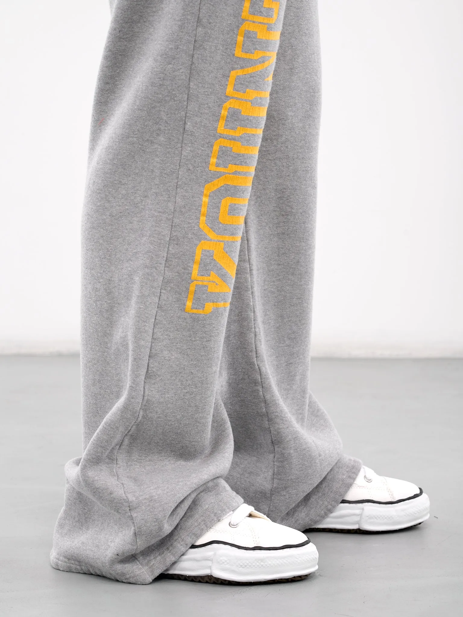 Kountry Flared Sweatpants (EK-1686LP-GRAY)