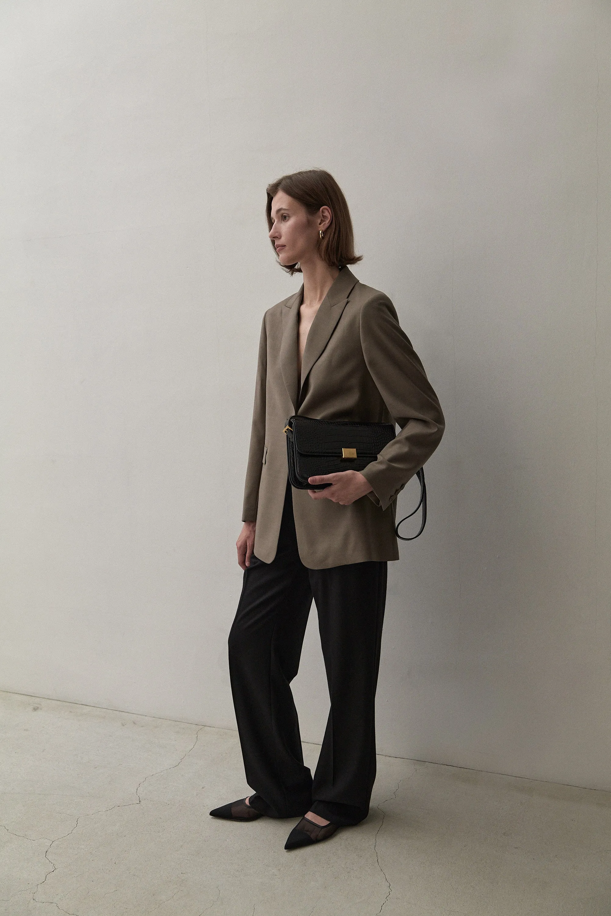 THE CLASSIC BLAZER TAUPE